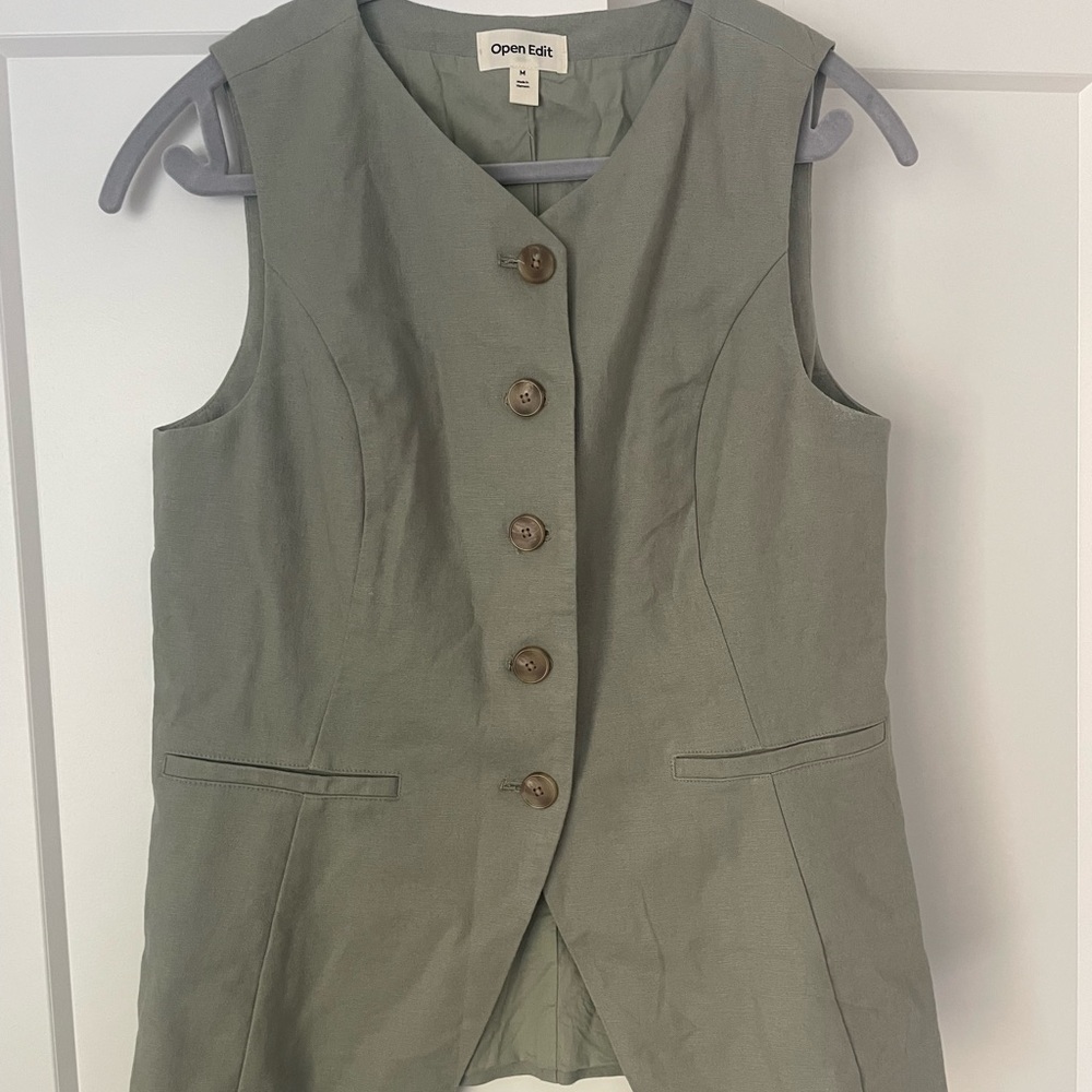 Open Edit Women's Green Sleeveless Top
